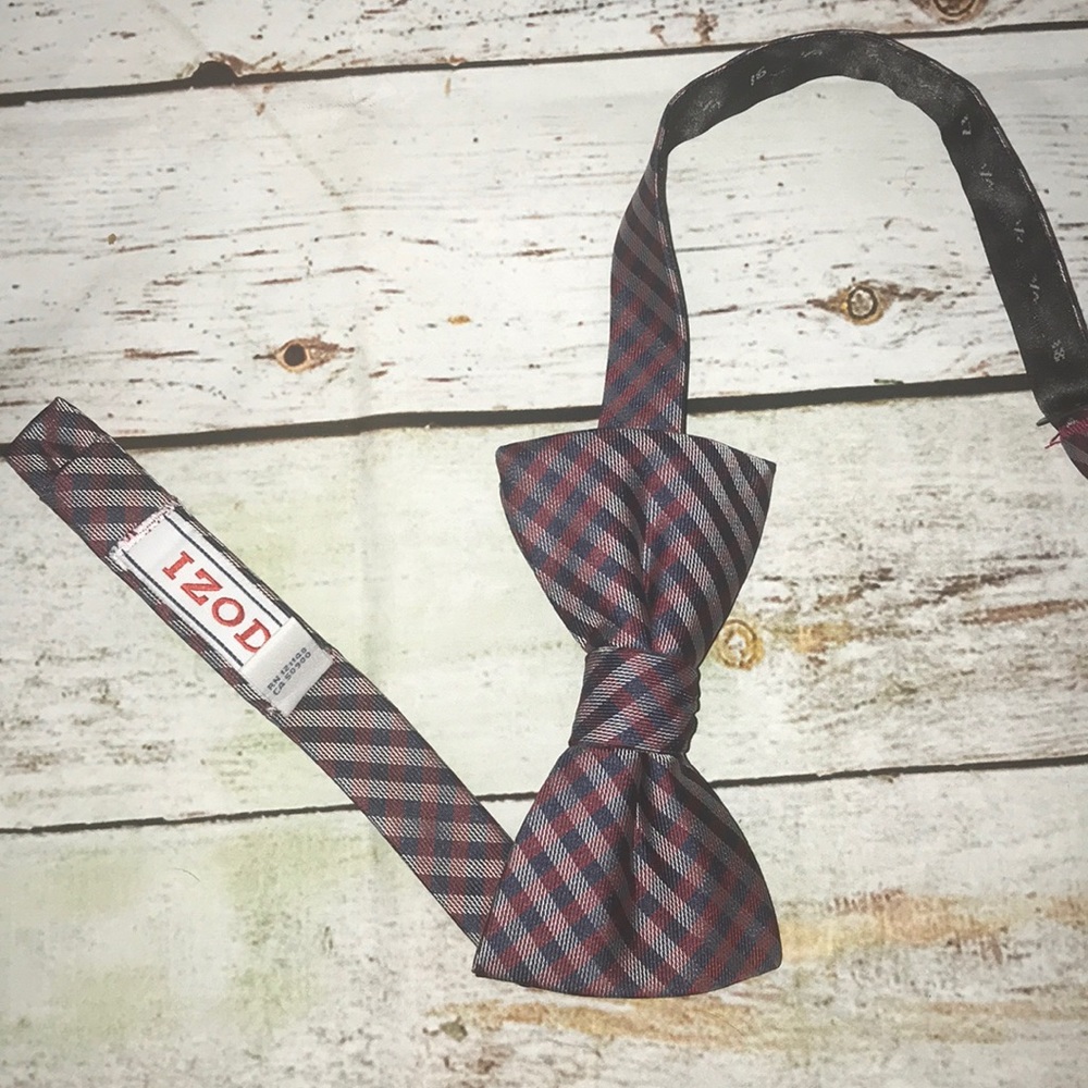 IZOD Plaid Bowtie